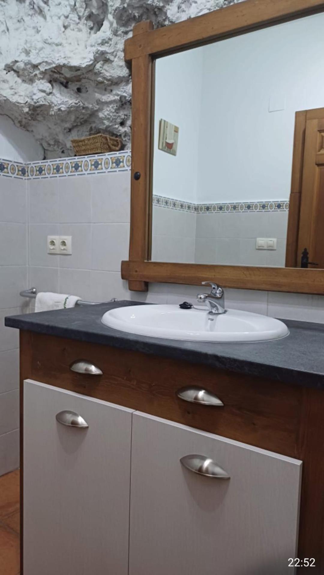 Hostal Casas Alcala Alcala del Jucar Habitación foto